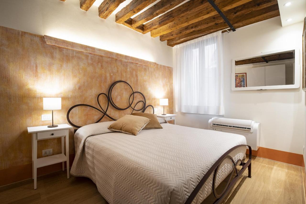 Rialto Sant'Aponal Prestige By Wonderful Italy Apartment เวนิส ภายนอก รูปภาพ
