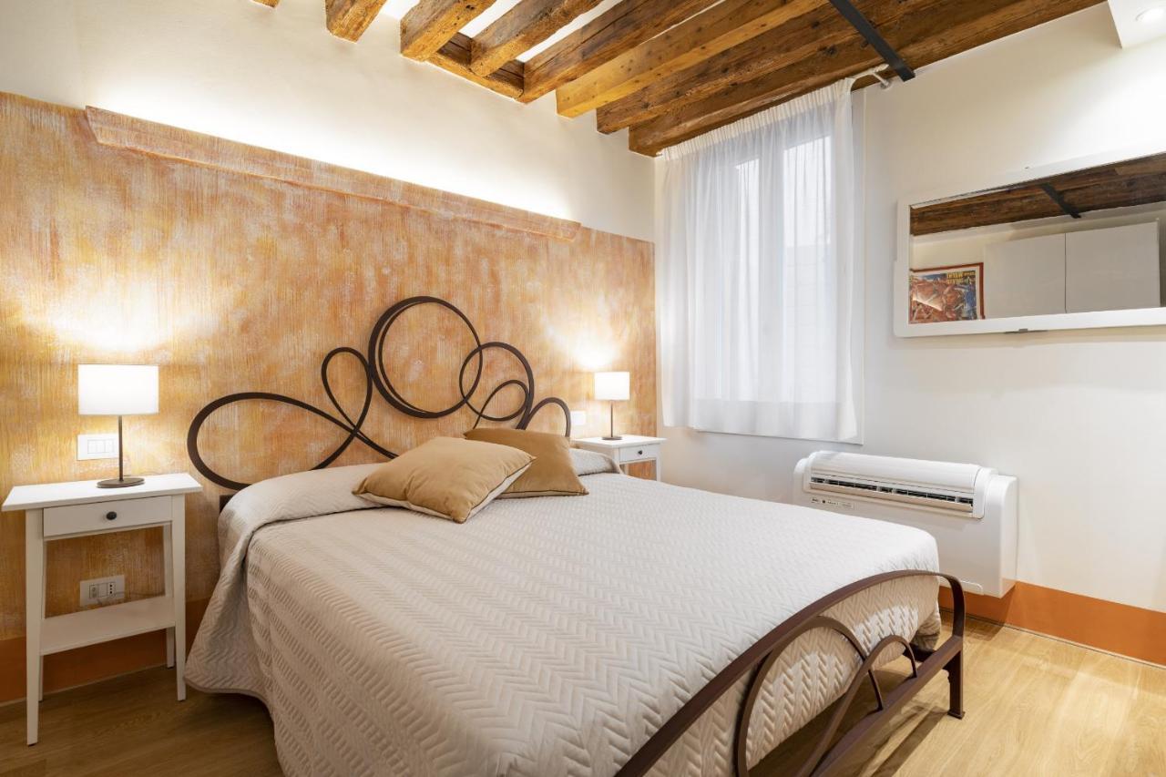 Rialto Sant'Aponal Prestige By Wonderful Italy Apartment เวนิส ภายนอก รูปภาพ