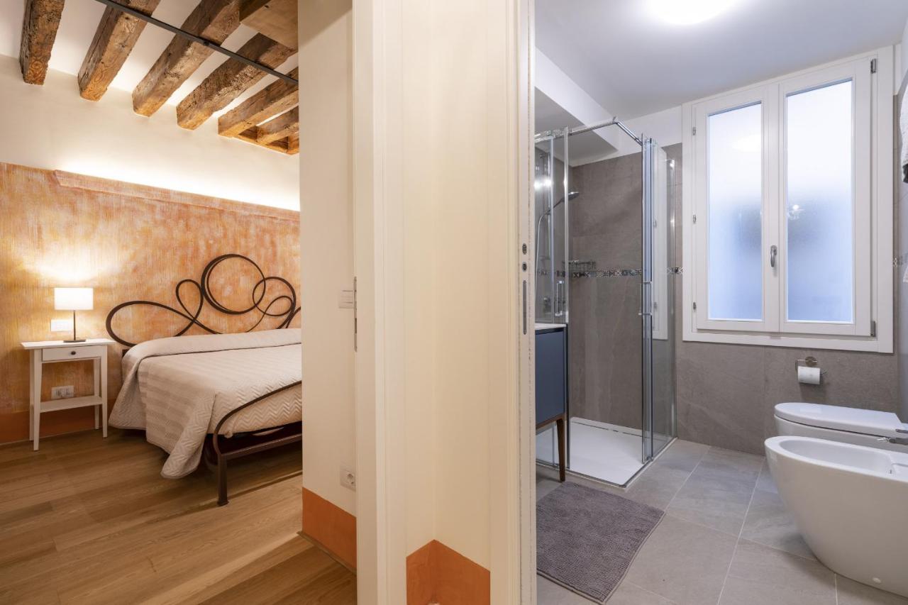 Rialto Sant'Aponal Prestige By Wonderful Italy Apartment เวนิส ภายนอก รูปภาพ